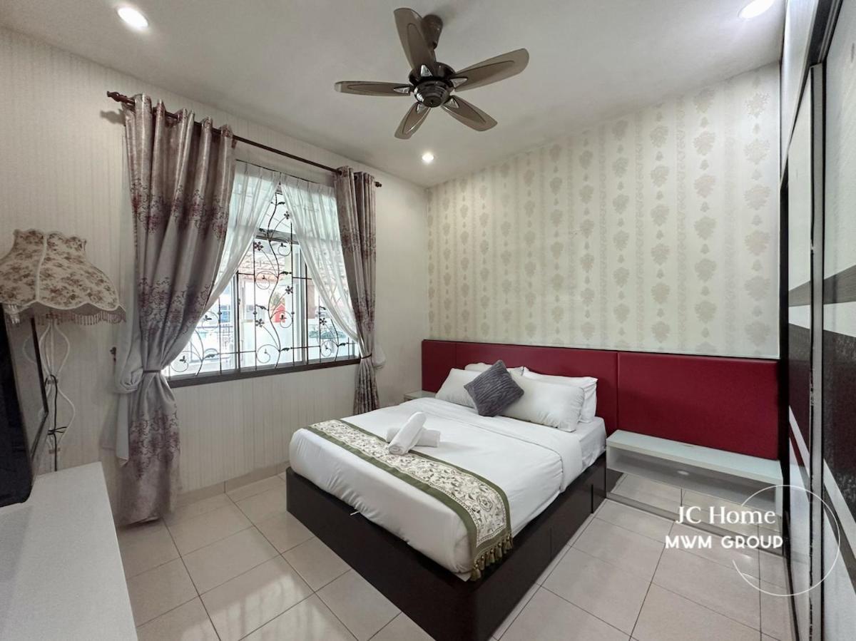 Bukit Indah 6pax Small Gathering House Bbq * Johor Bahru