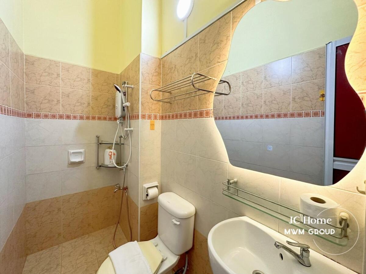 Pangsapuri Bukit Indah 6pax Small Gathering House Bbq Johor Bahru