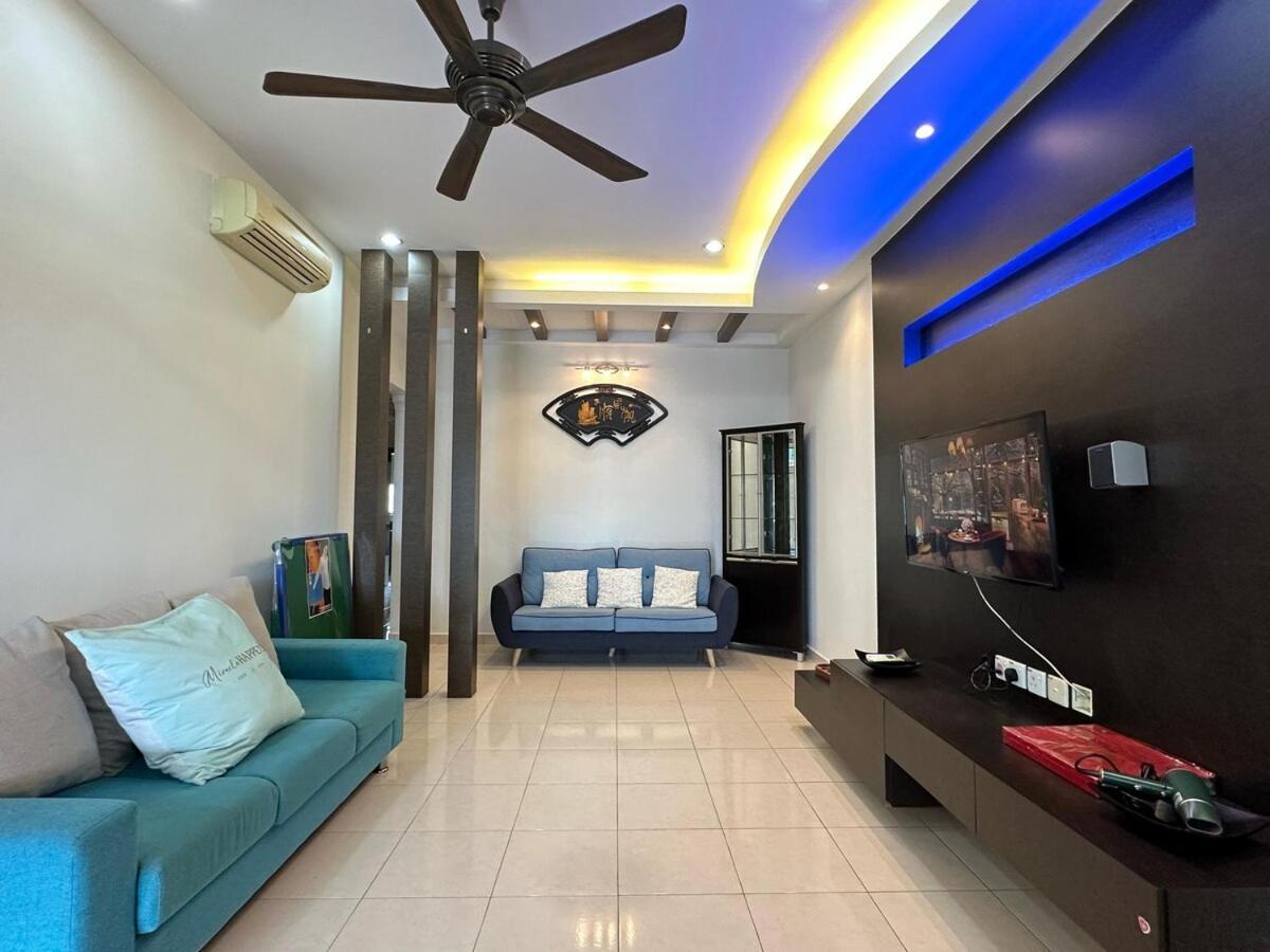 Pangsapuri Bukit Indah 6pax Small Gathering House Bbq