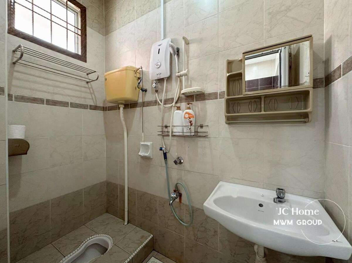 Bukit Indah 6pax Small Gathering House Bbq Apartemen